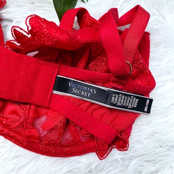 Victoria’s Secret Red Floral Appliqué Lace Bra - Picture 5 of 7